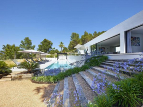 Hotel Sleek villa with nice terrace